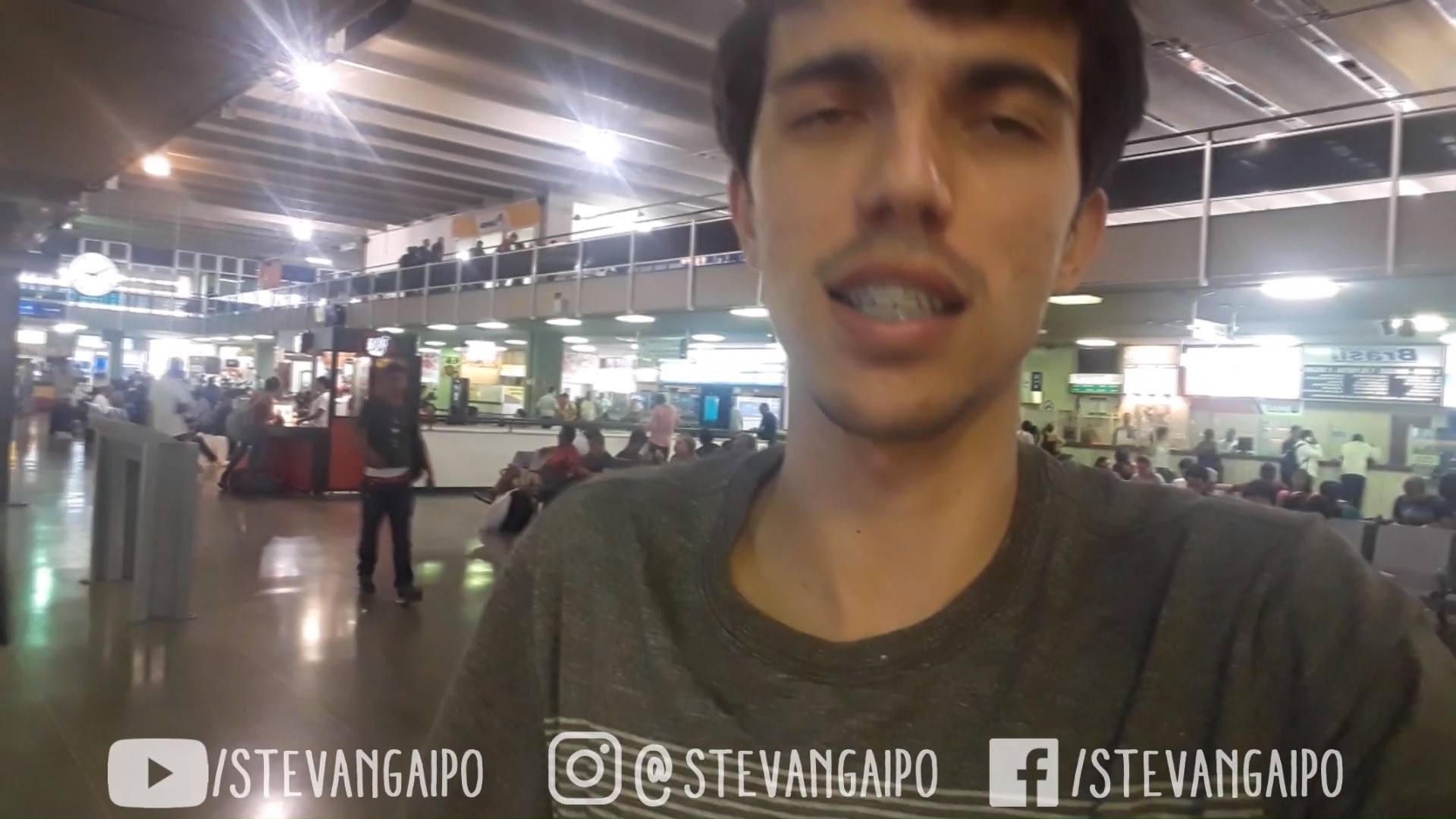 Rodoviária é a casa do pobre