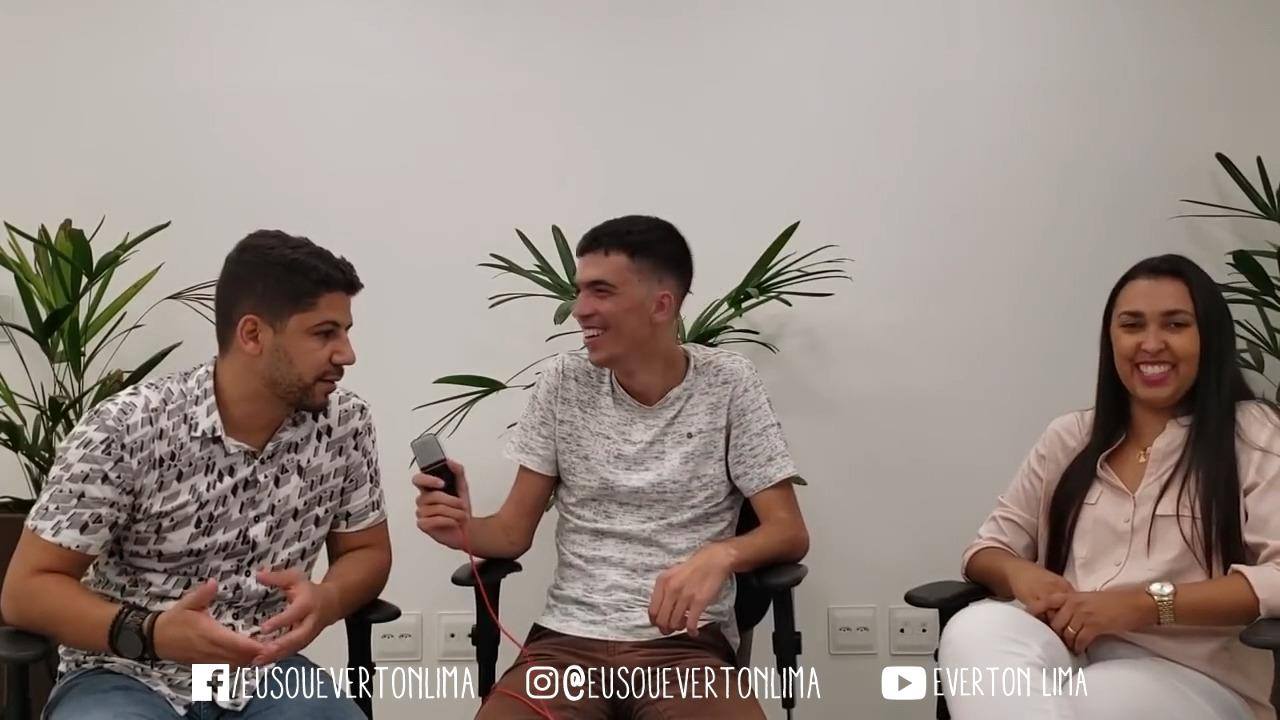 Como é ser casada com comediante?